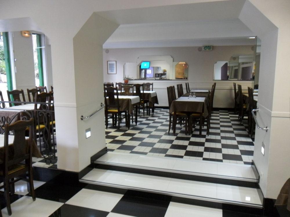 Hotel Croix Des Nordistes Lurdy Exteriér fotografie